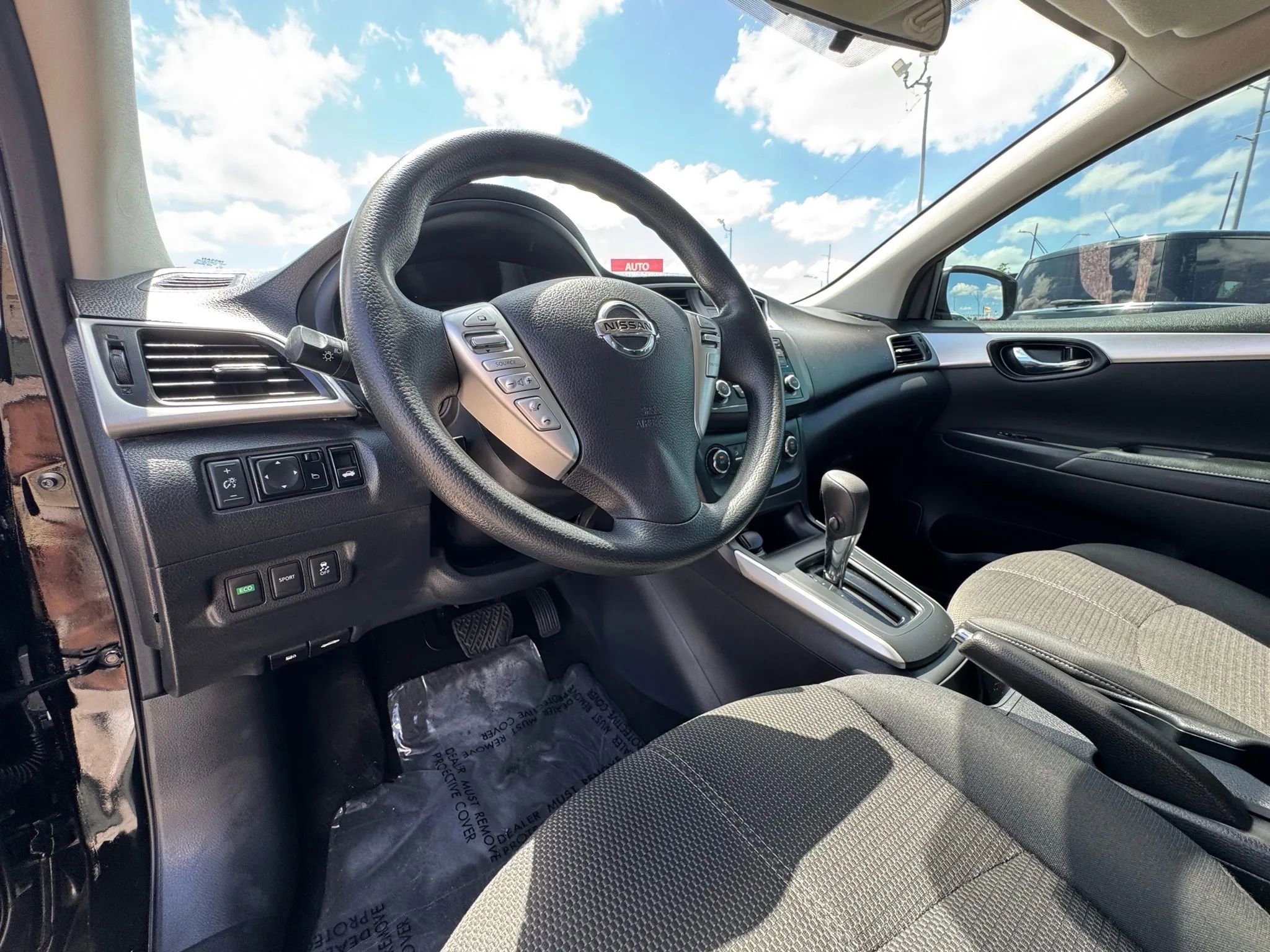 Used 2017 Nissan Sentra S image 11