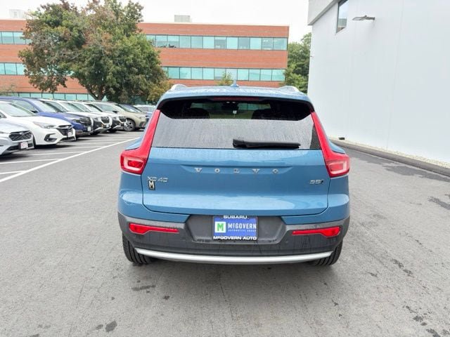 Used 2024 Volvo XC40 B5 Core AWD/4WD image 7