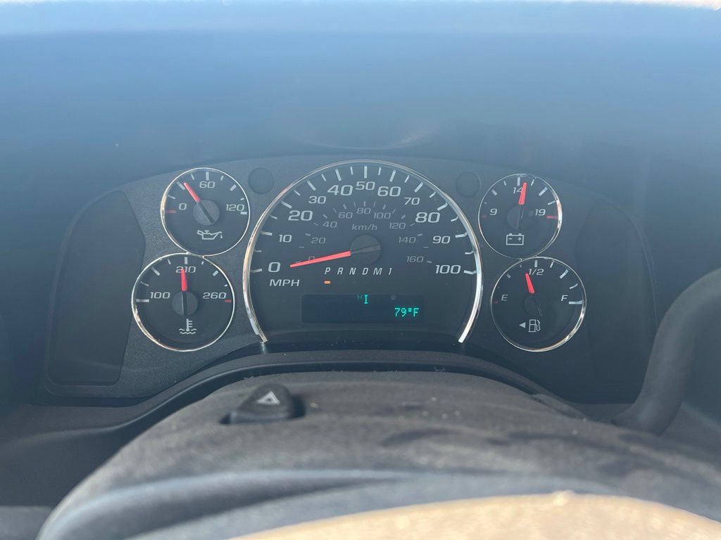 Used 2024 Chevrolet Express 3500 w/ Power Convenience Package RWD image 7