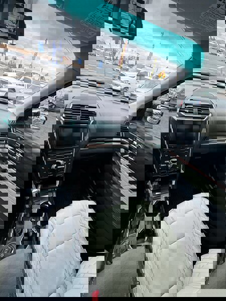 Used 2016 Ford Explorer Platinum AWD/4WD image 28