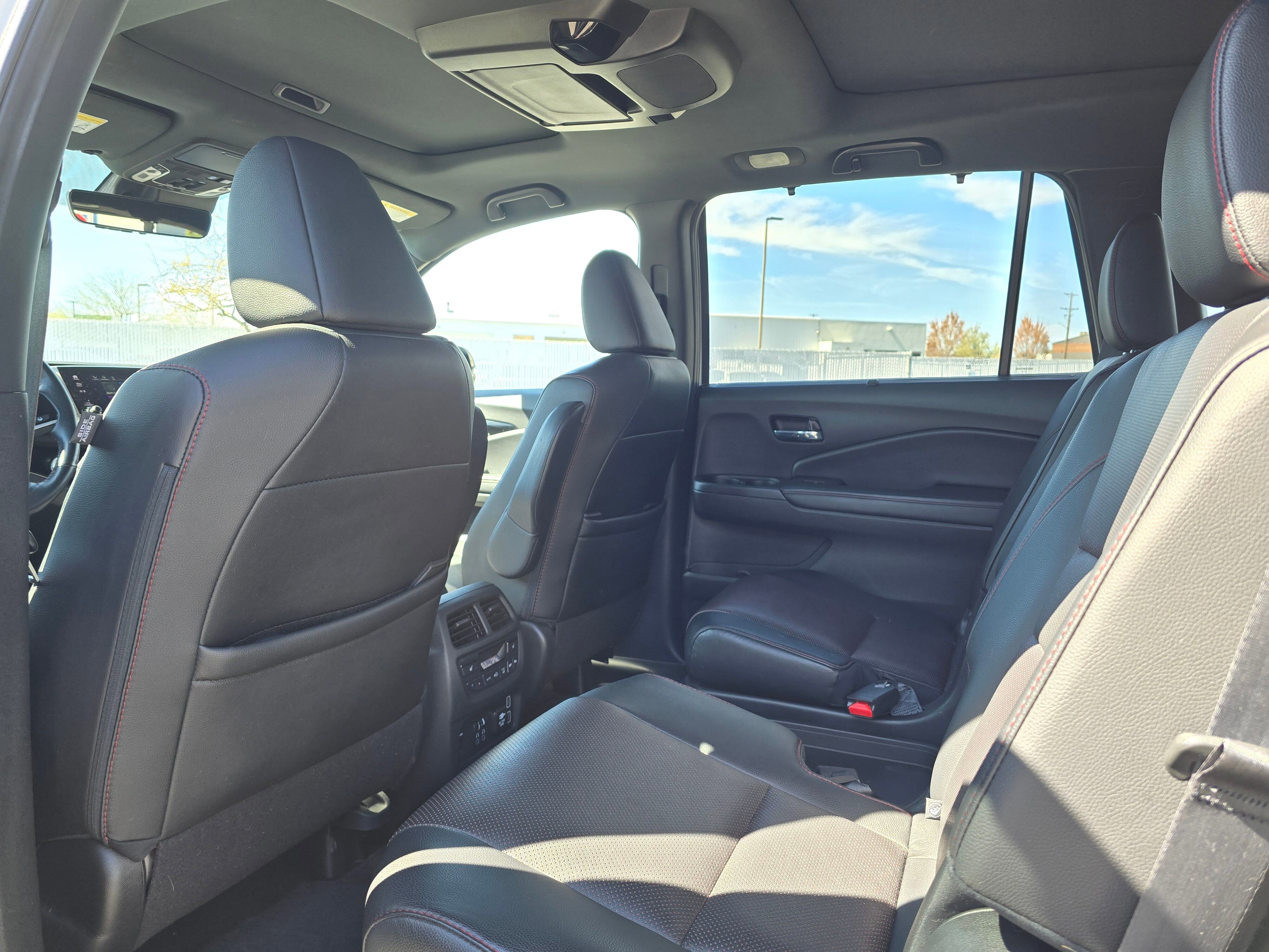 Used 2021 Honda Pilot Black Edition image 45