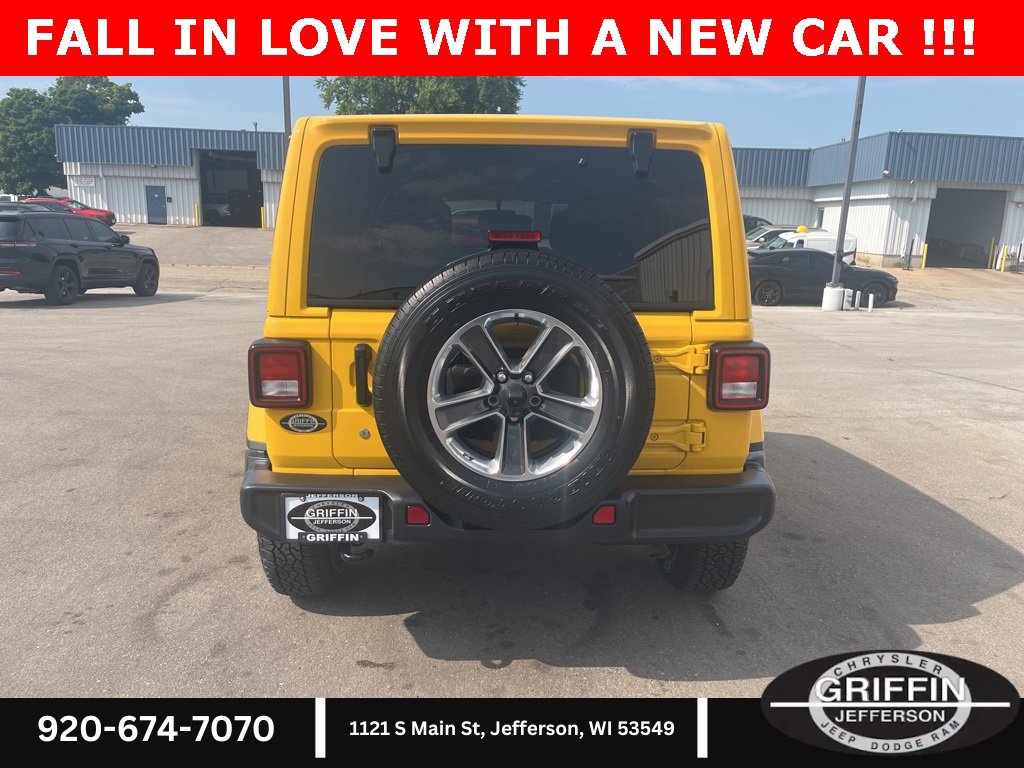 Used 2019 Jeep Wrangler Unlimited Sahara image 4