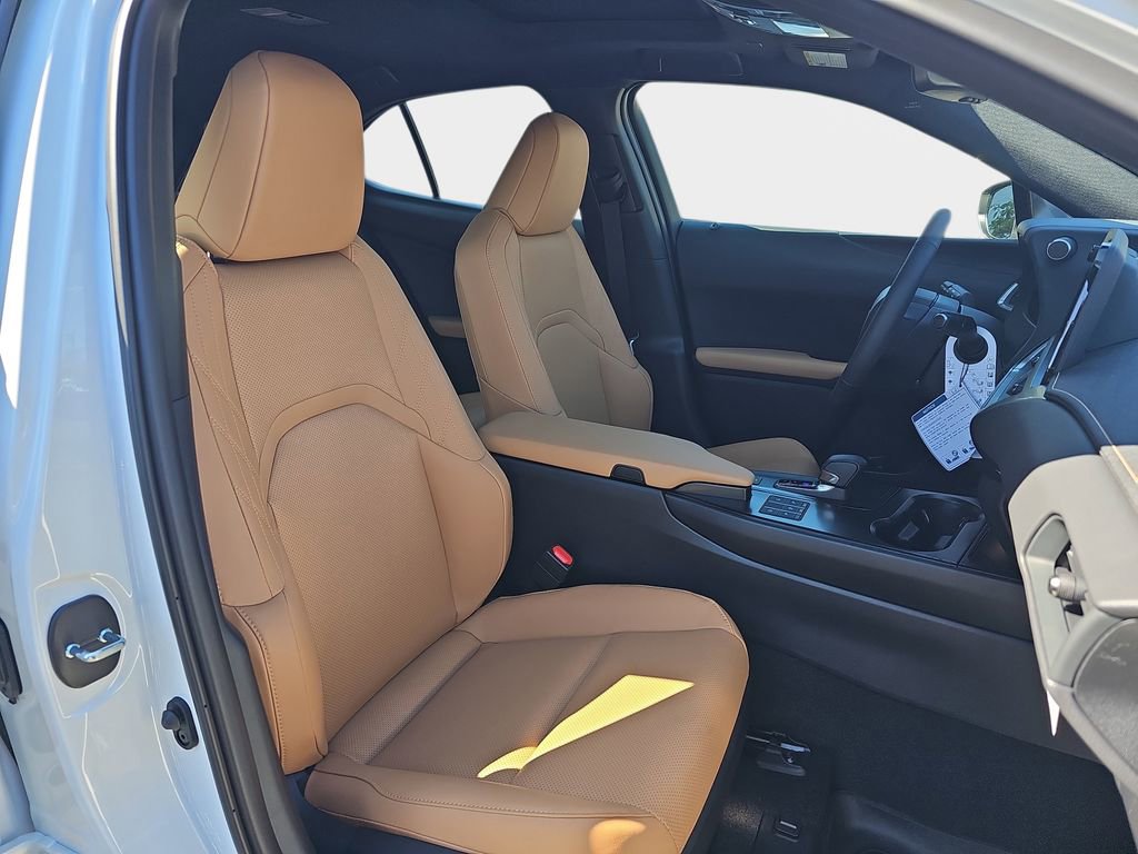 New 2026 Lexus UX 300h AWD image 10