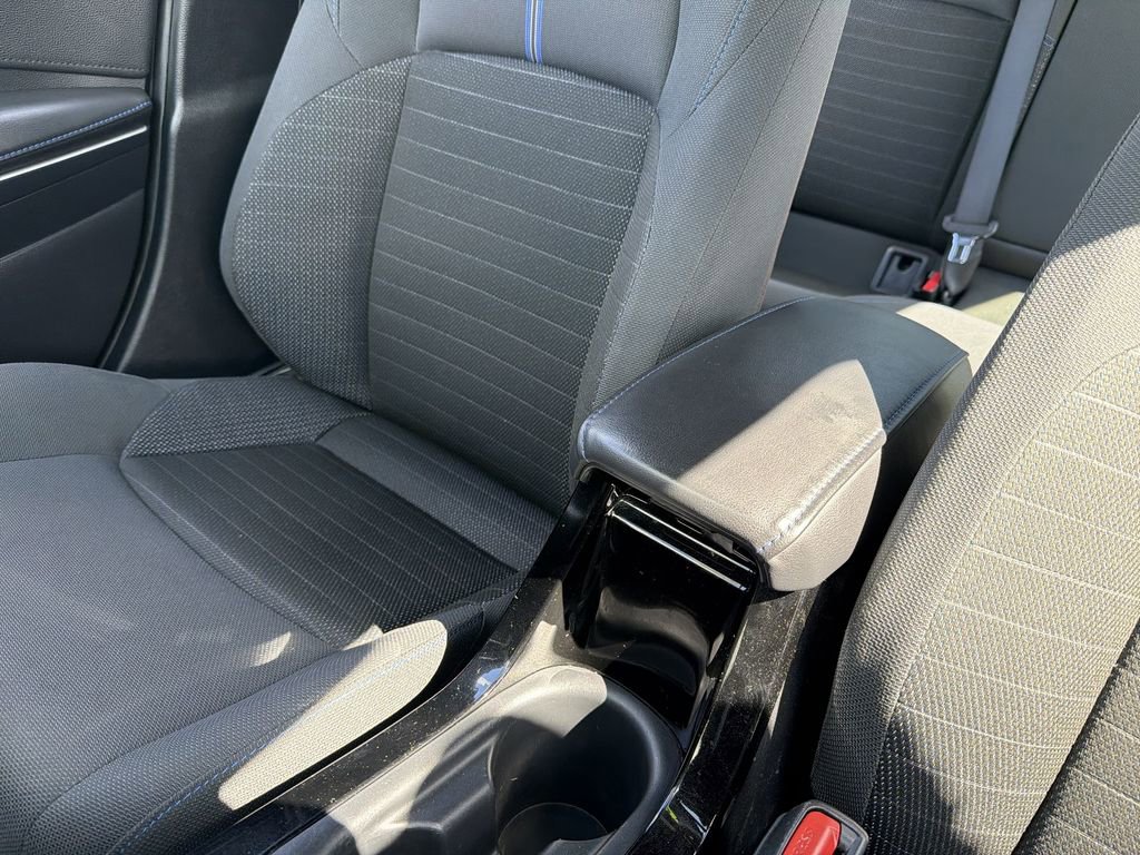 Used 2020 Toyota Corolla SE FWD image 21