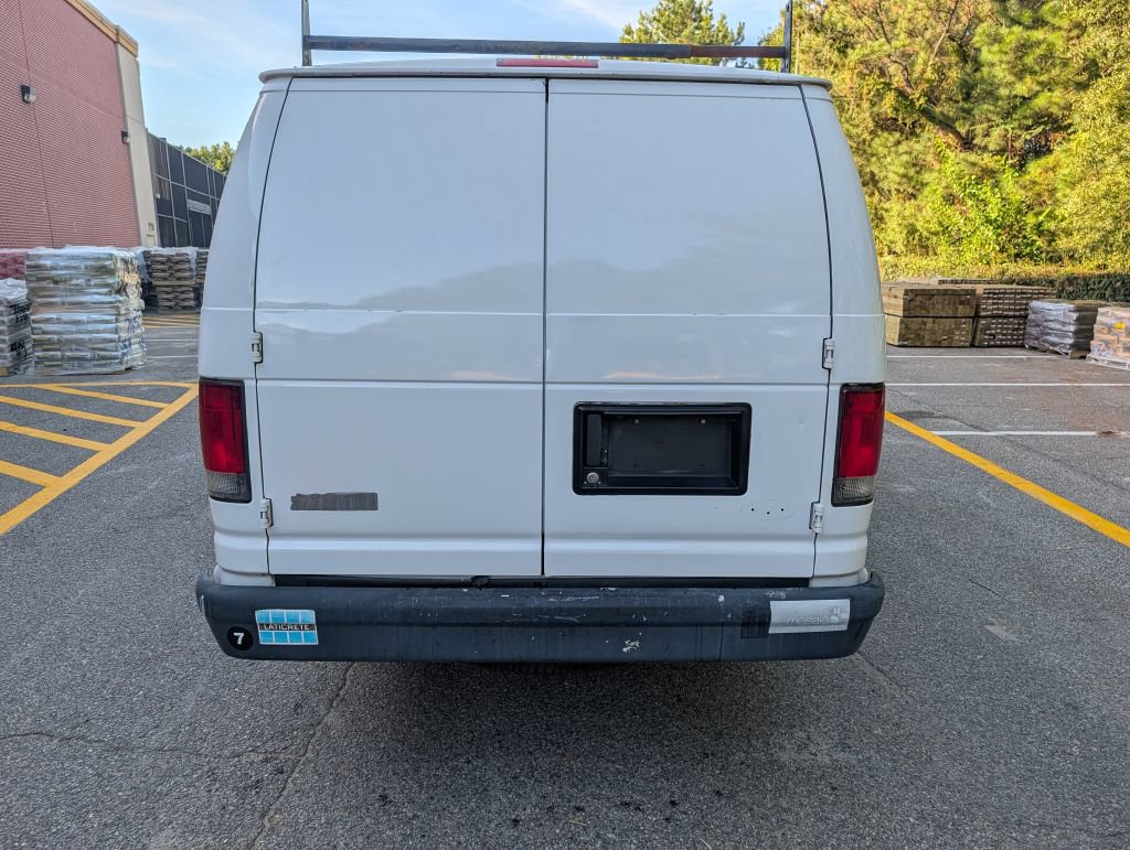 Used 2014 Ford E-250 and Econoline 250 Extended w/ Power Group RWD image 4