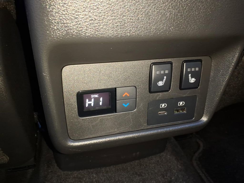 Certified 2023 Nissan Rogue Platinum w/ Platinum Premium Package image 11