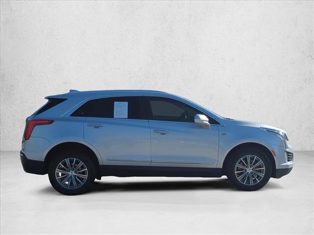 Used 2017 Cadillac XT5 Luxury w/ LPO, Wheel Lock Package FWD image 4