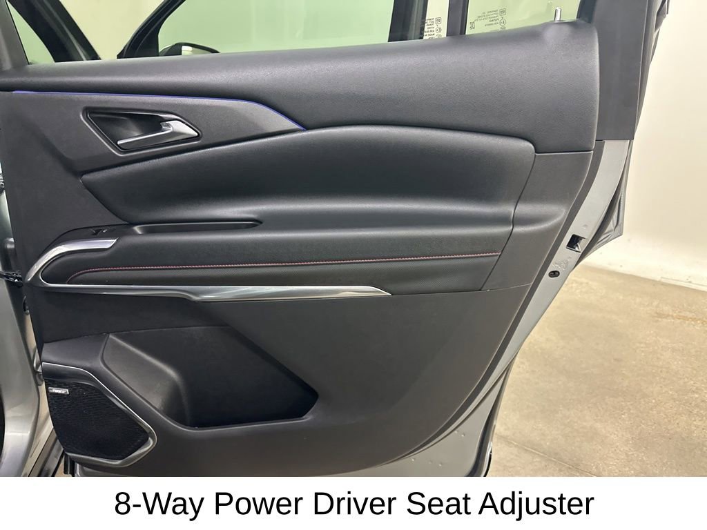 Used 2024 Chevrolet Traverse RS image 23