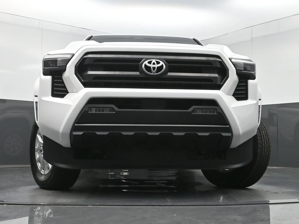 Used 2024 Toyota Tacoma SR5 AWD/4WD image 24
