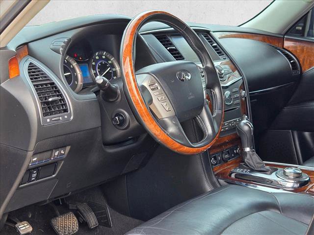 Used 2017 INFINITI QX80 4WD w/ Deluxe Technology Package image 9