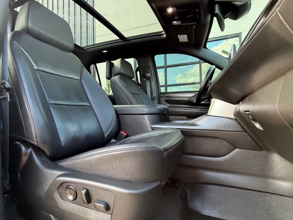 Used 2024 Chevrolet Suburban Z71 w/ Luxury Package AWD/4WD image 21