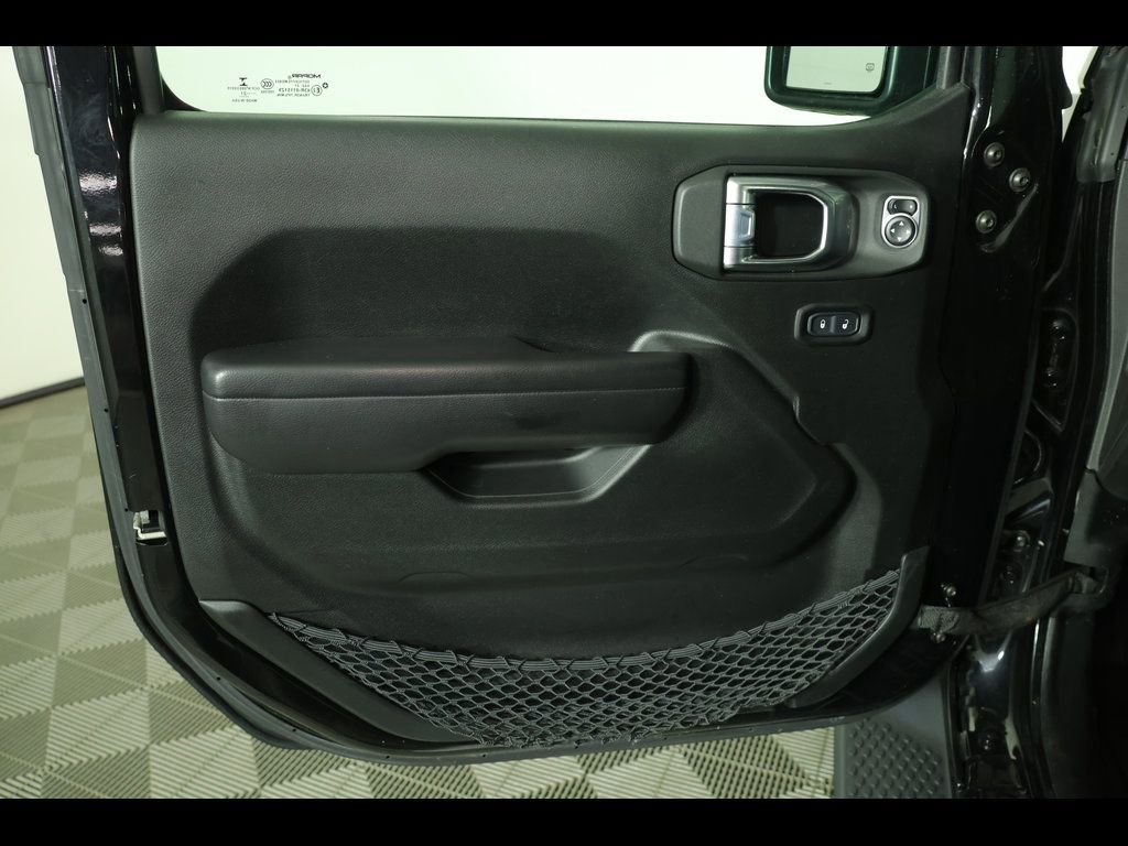 Used 2021 Jeep Wrangler Unlimited Sport AWD/4WD image 17