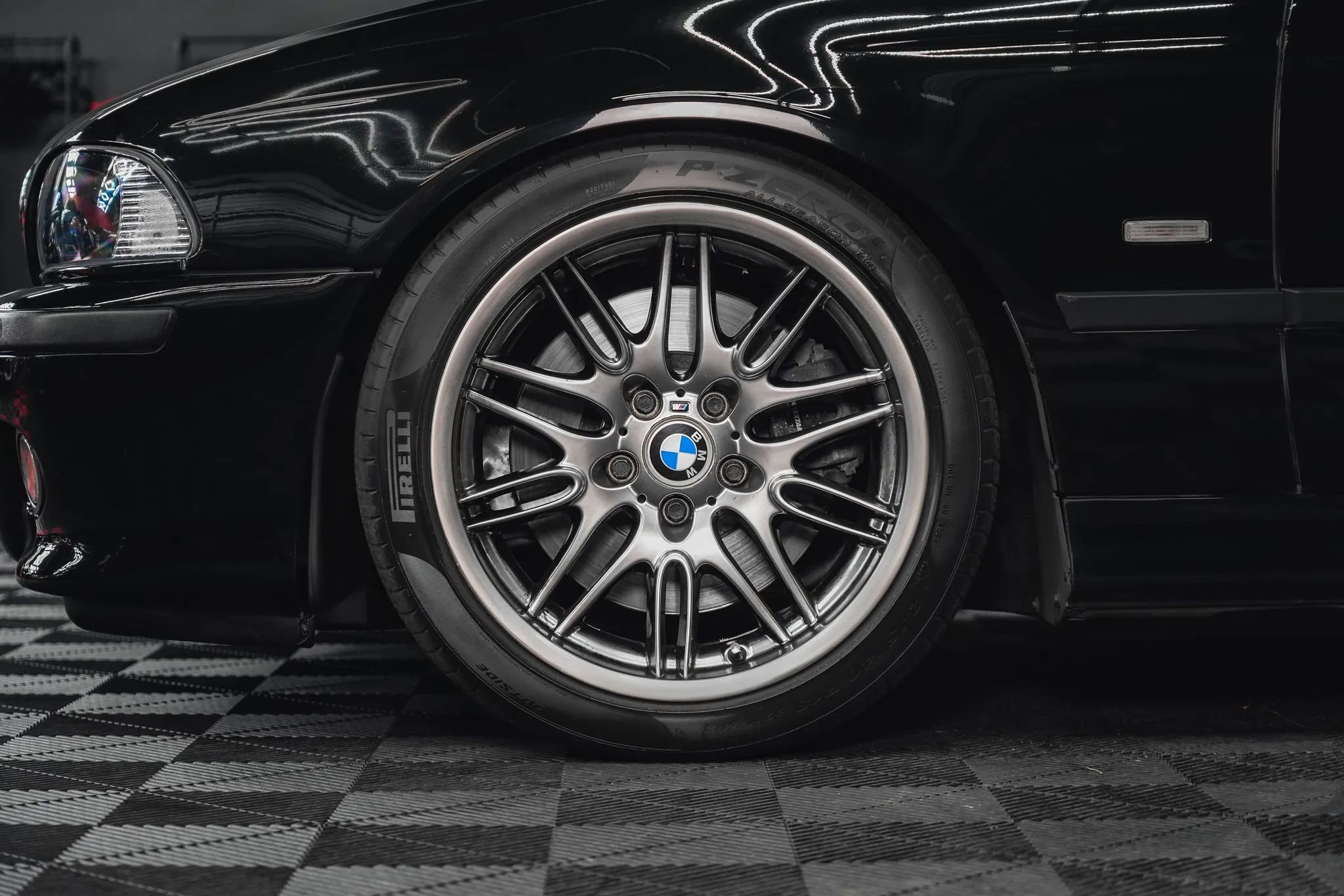 Used 2003 BMW M5 image 11