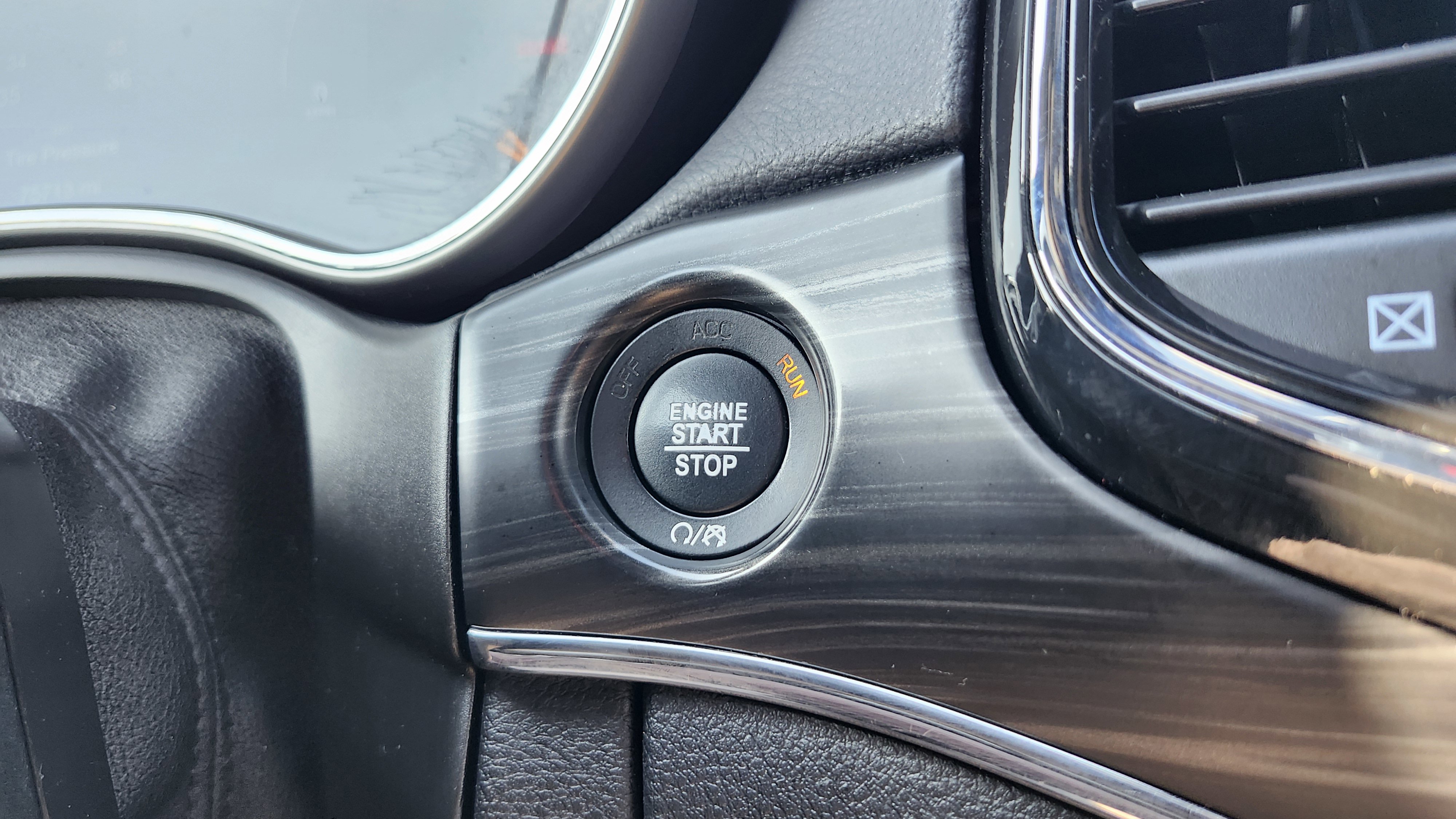 Used 2022 Jeep Grand Cherokee Limited image 10