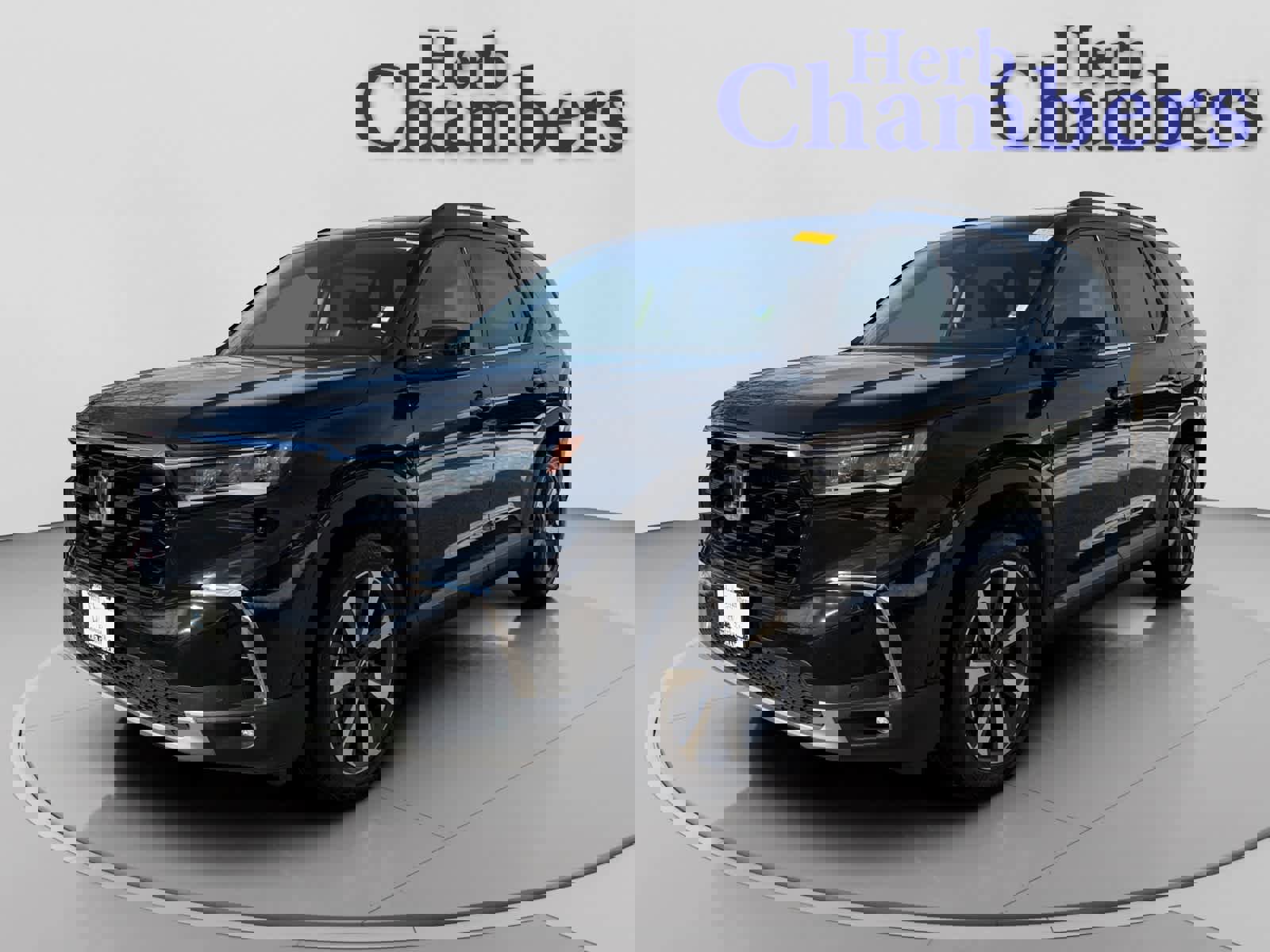 Used 2023 Honda Pilot Touring image 10