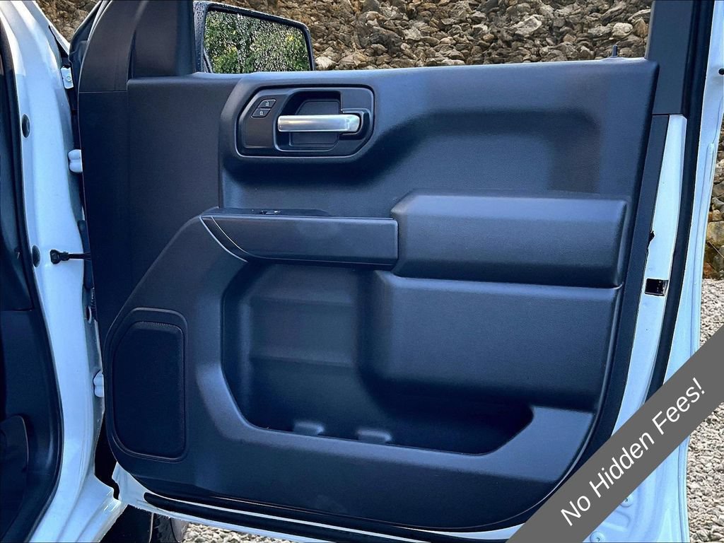 Used 2023 Chevrolet Silverado 1500 Custom AWD/4WD image 19