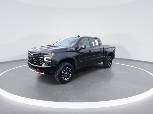 Used 2023 Chevrolet Silverado 1500 ZR2 w/ Technology Package AWD/4WD image 4