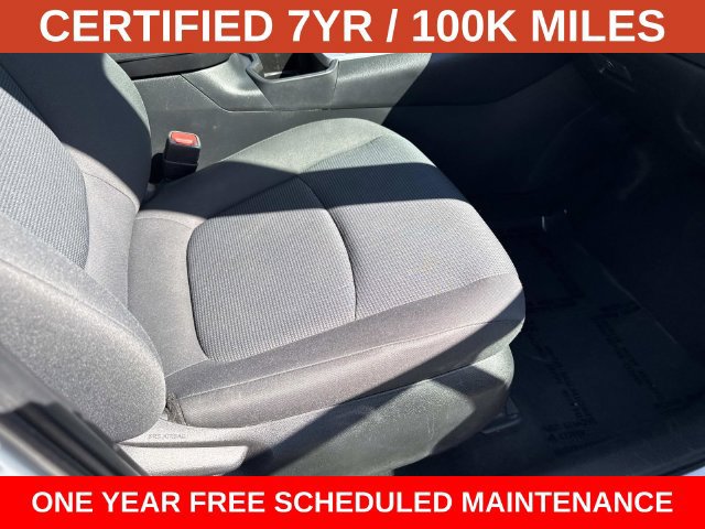 Used 2024 Toyota RAV4 LE AWD/4WD image 10