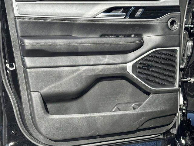 New 2025 Jeep Wagoneer 4WD image 21