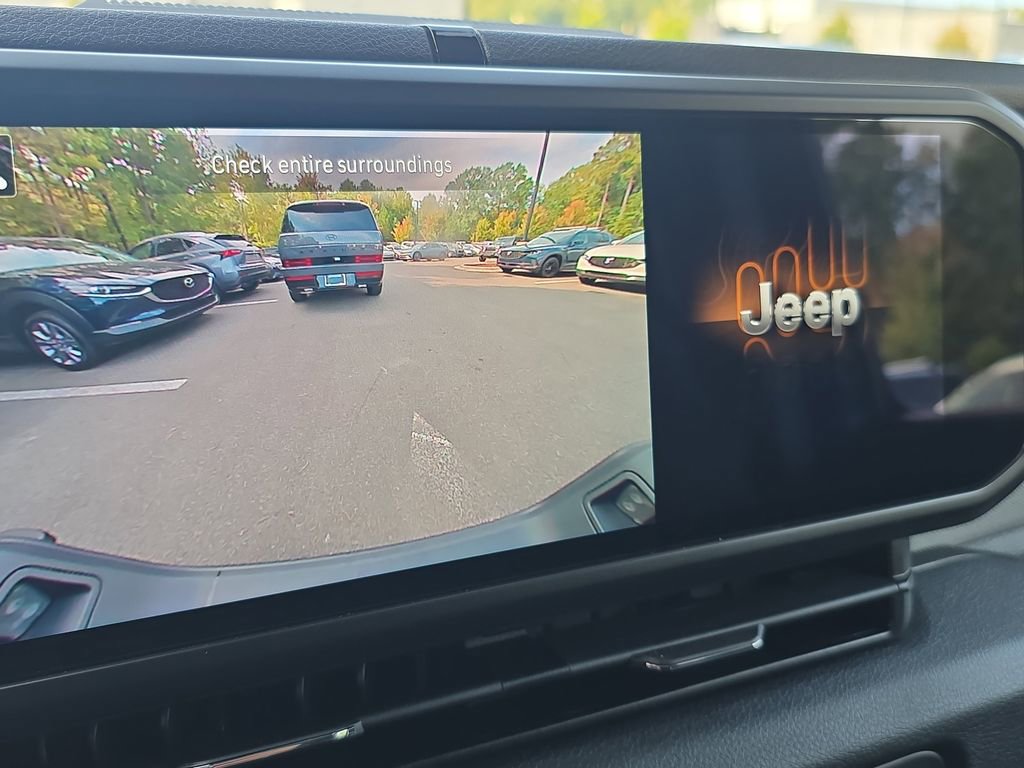 New 2025 Jeep Gladiator Sport image 24