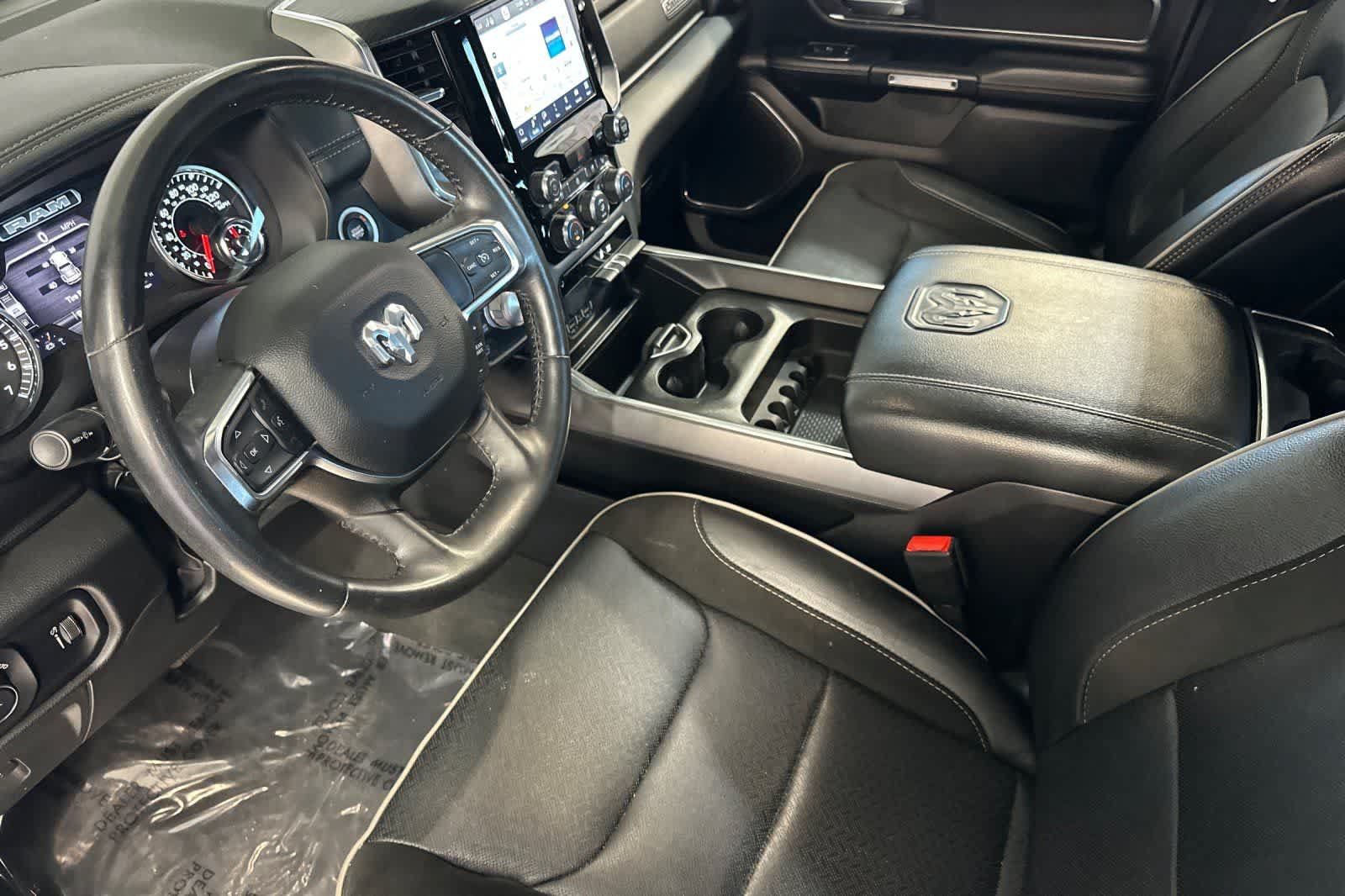 Used 2024 RAM 1500 Laramie AWD/4WD image 14