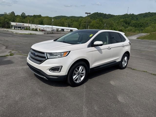 Used 2017 Ford Edge SEL w/ Equipment Group 201A AWD/4WD image 4