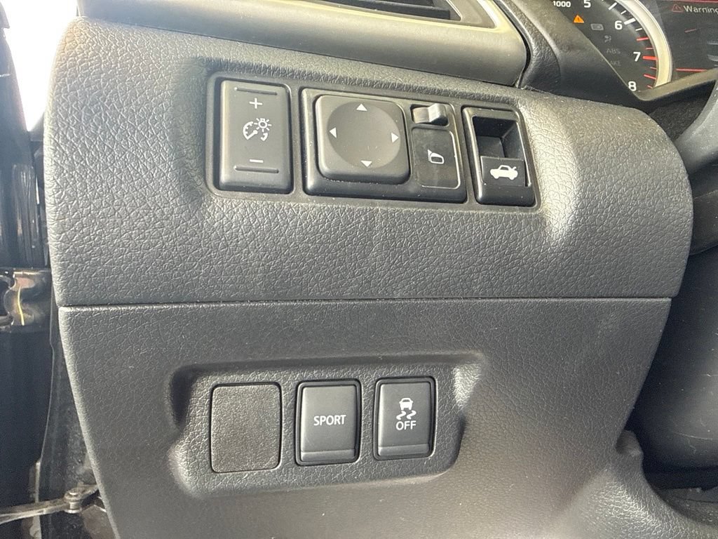 Used 2019 Nissan Sentra SR Turbo FWD image 16