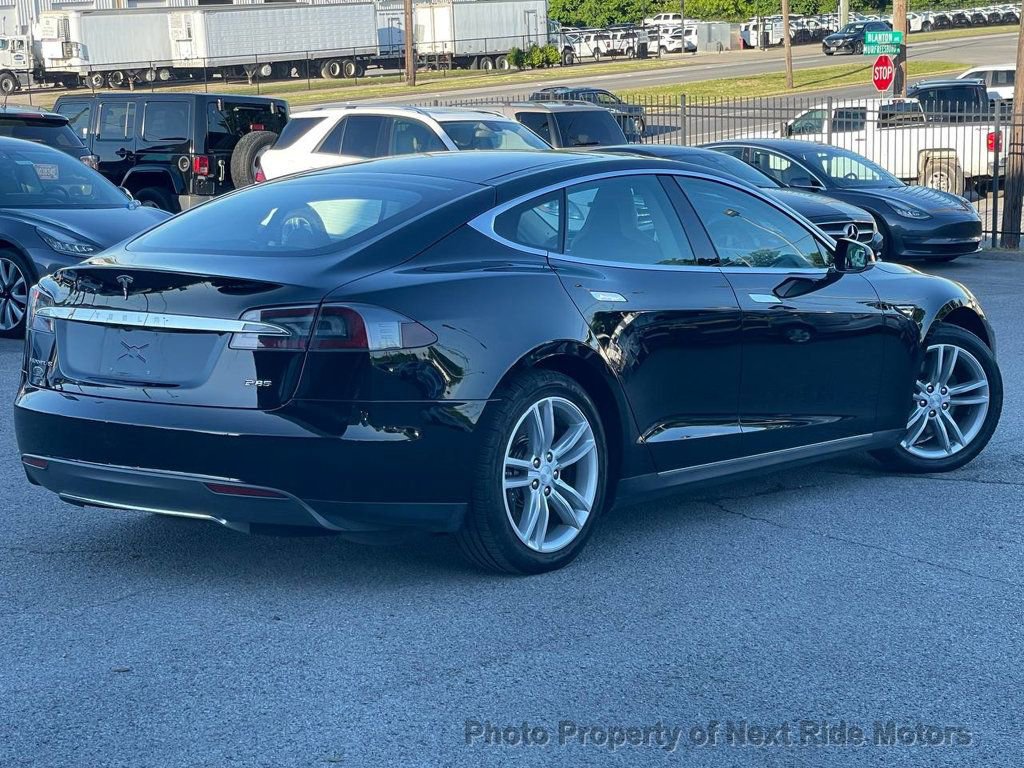 Used 2013 Tesla Model S Performance RWD image 30