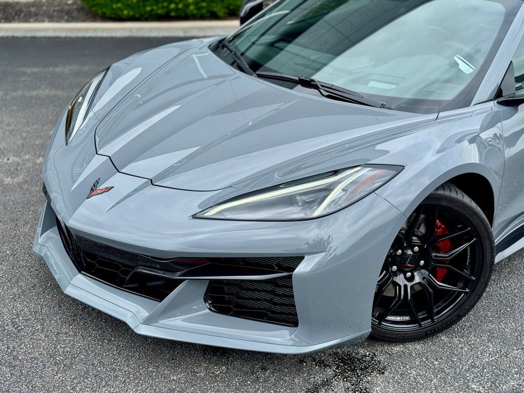 Used 2025 Chevrolet Corvette Z06 w/ Battery Protection Package image 14
