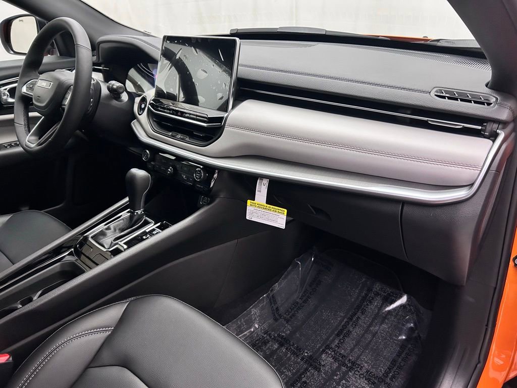 New 2026 Jeep Compass Limited image 17