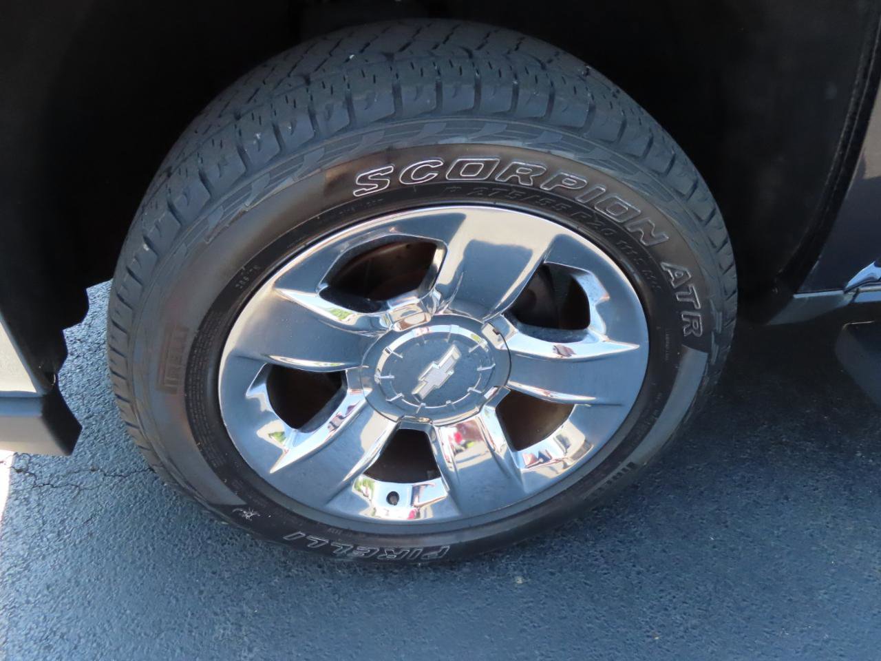 Used 2016 Chevrolet Silverado 1500 LTZ w/ Sport Package AWD/4WD image 11