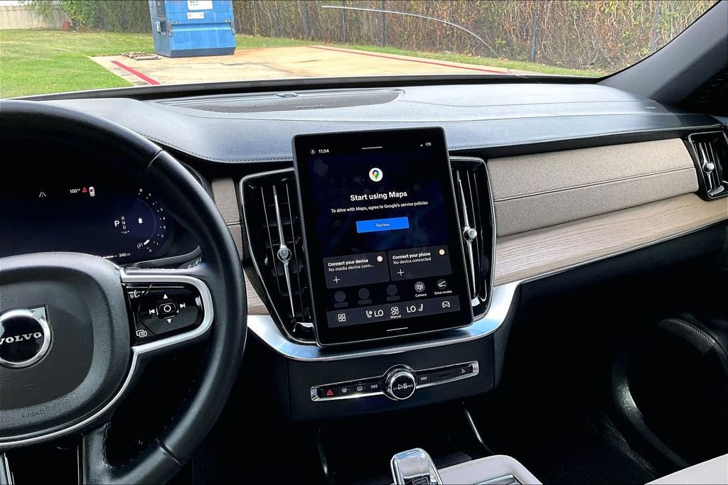 Certified 2026 Volvo XC90 B6 Plus AWD/4WD image 8