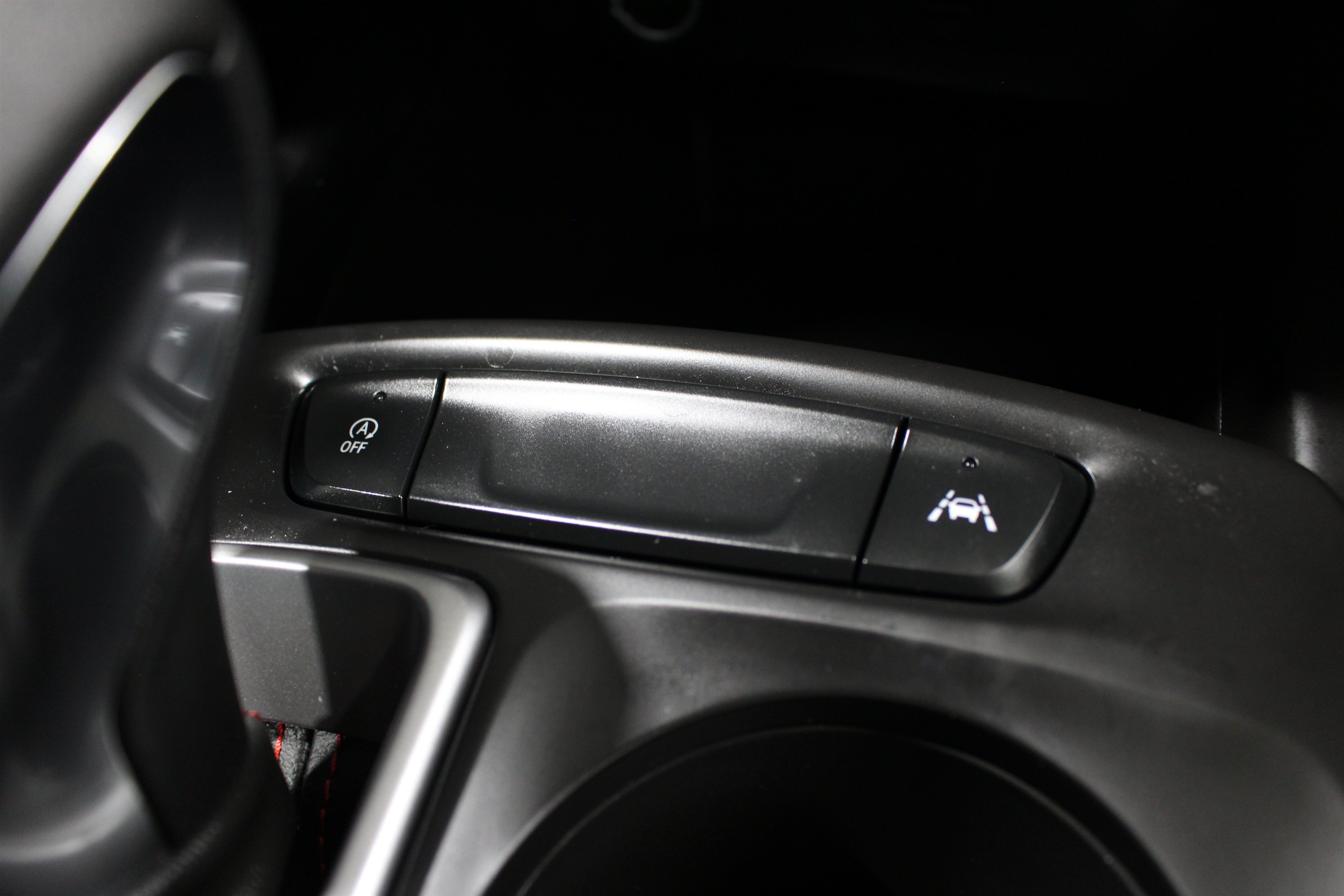 Used 2024 Chevrolet Trax RS w/ Driver Confidence Package FWD image 18