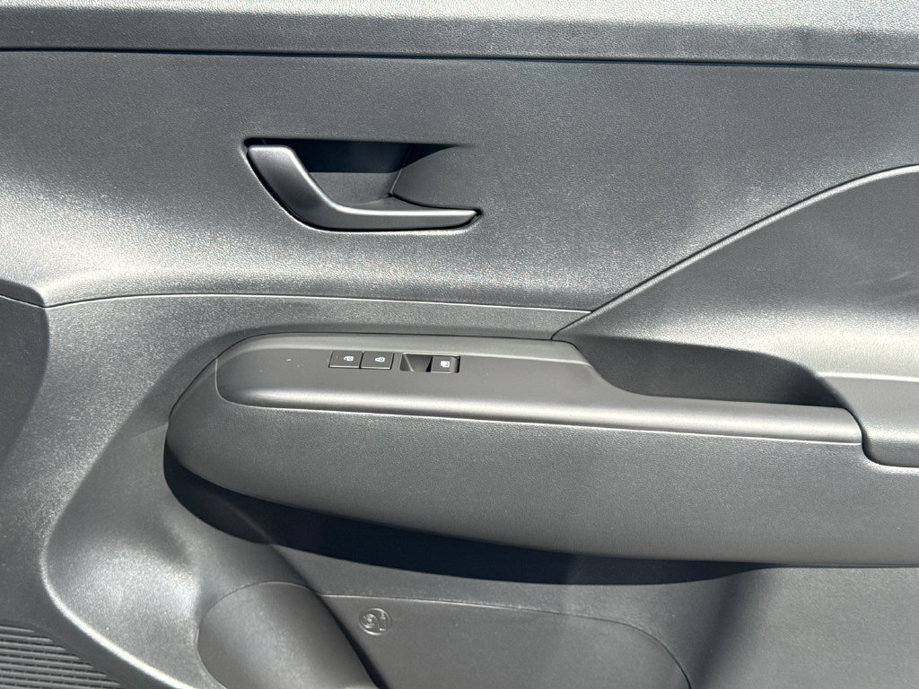 New 2027 Hyundai Kona SEL Sport FWD image 8