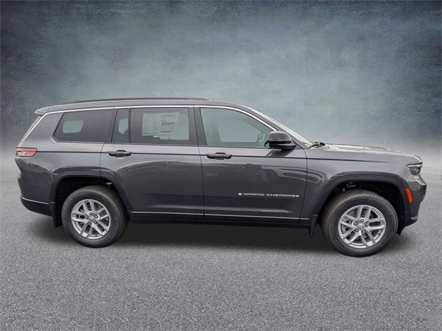 New 2025 Jeep Grand Cherokee L Laredo w/ Luxury Tech Group I image 3