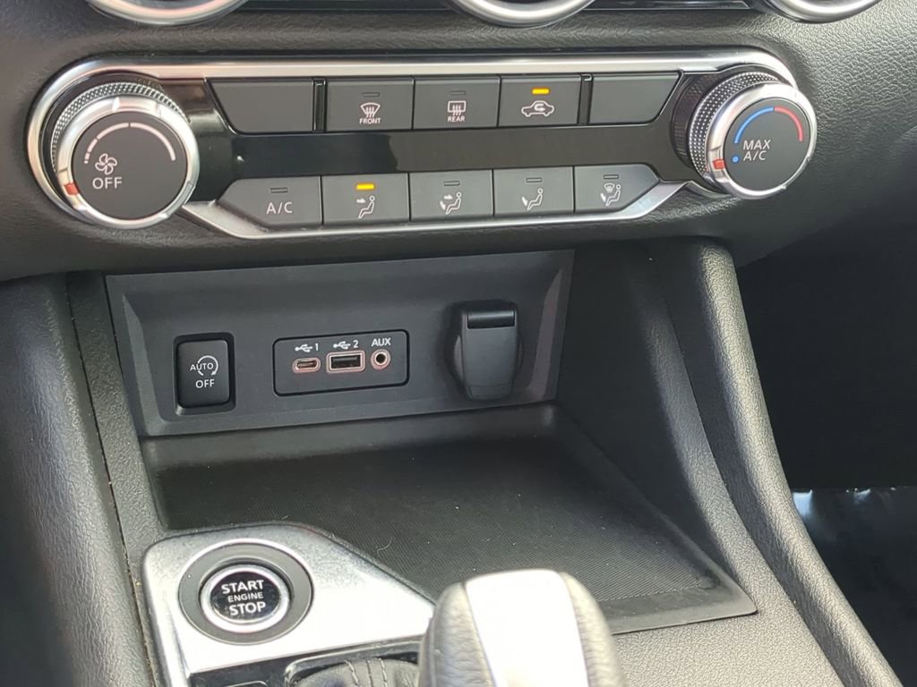 Used 2024 Nissan Sentra SV FWD image 24
