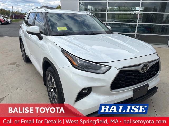 Used 2023 Toyota Highlander XLE AWD/4WD video 1