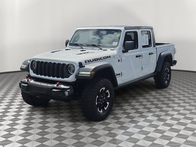 Used 2024 Jeep Gladiator Rubicon w/ Technology Group AWD/4WD image 3