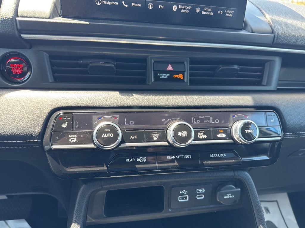 Used 2025 Honda Pilot Touring image 24