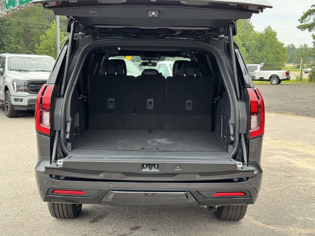 New 2027 Ford Expedition Max Platinum w/ Stealth Appearance Package AWD/4WD image 15