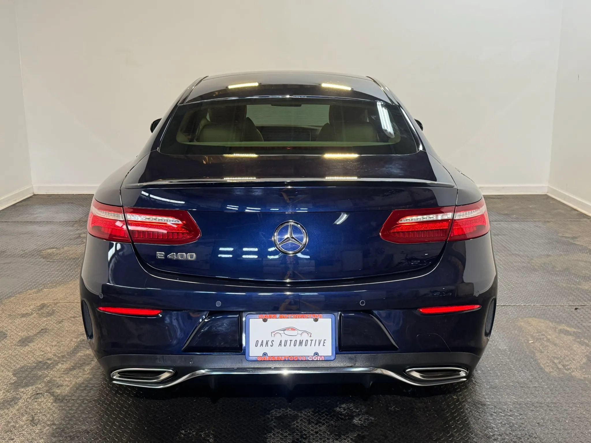 Used 2018 Mercedes-Benz E 400 Coupe image 5