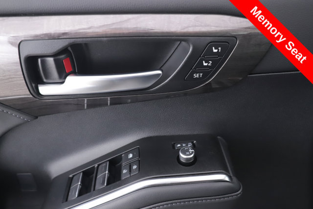 Used 2026 Toyota Highlander Platinum AWD/4WD image 20