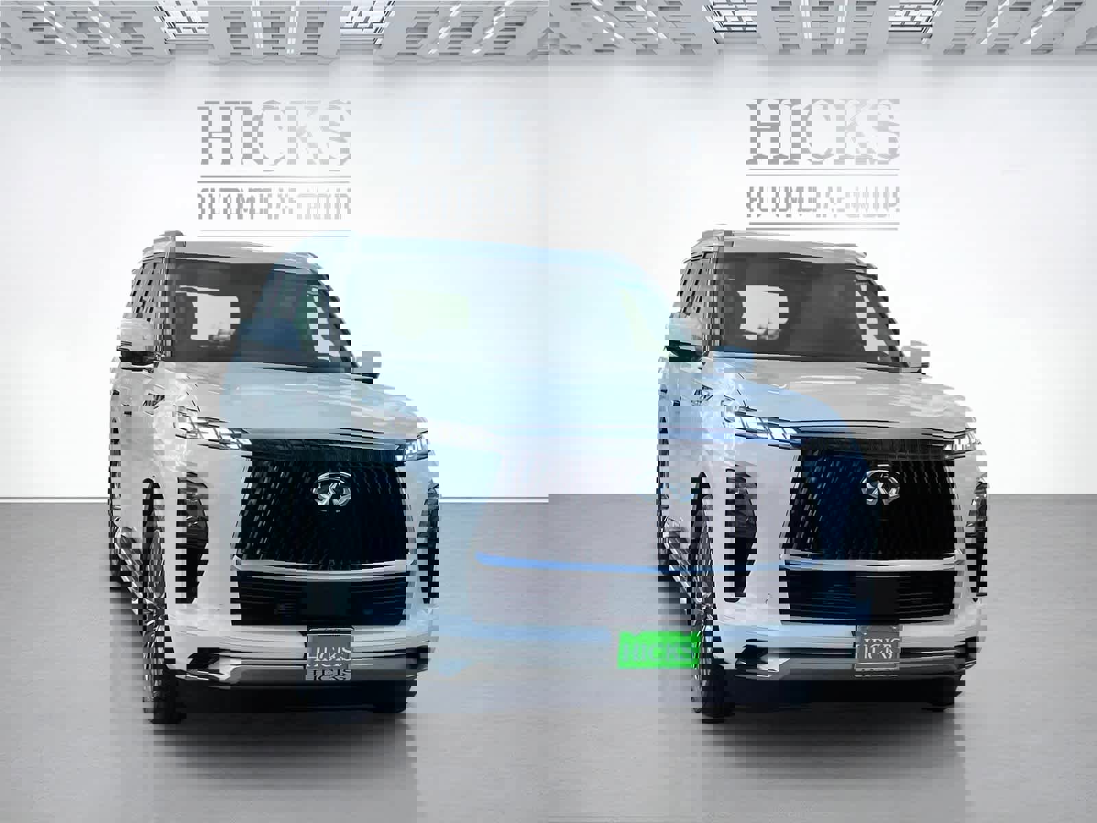 New 2026 INFINITI QX80 Luxe image 3