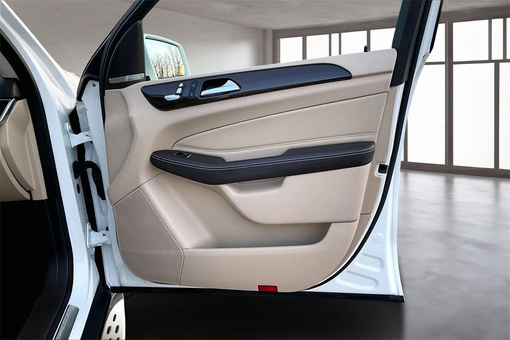 Used 2018 Mercedes-Benz GLE 350 4MATIC image 27