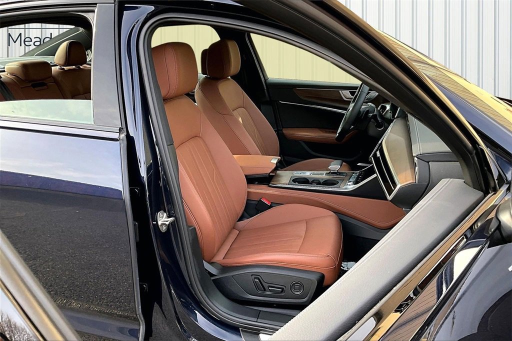 Used 2025 Audi A6 Premium Plus w/ Premium Plus Package image 29