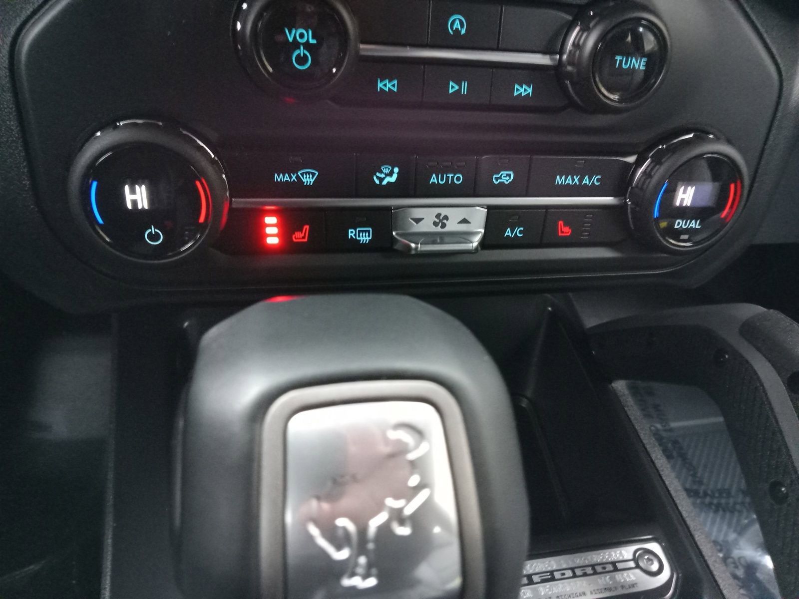 Used 2024 Ford Bronco Big Bend image 14