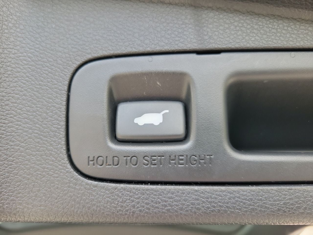 Used 2017 Honda CR-V EX-L image 8