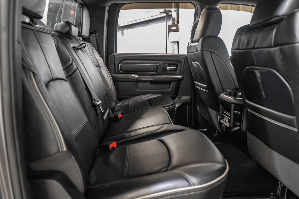Used 2024 RAM 3500 Limited AWD/4WD image 37