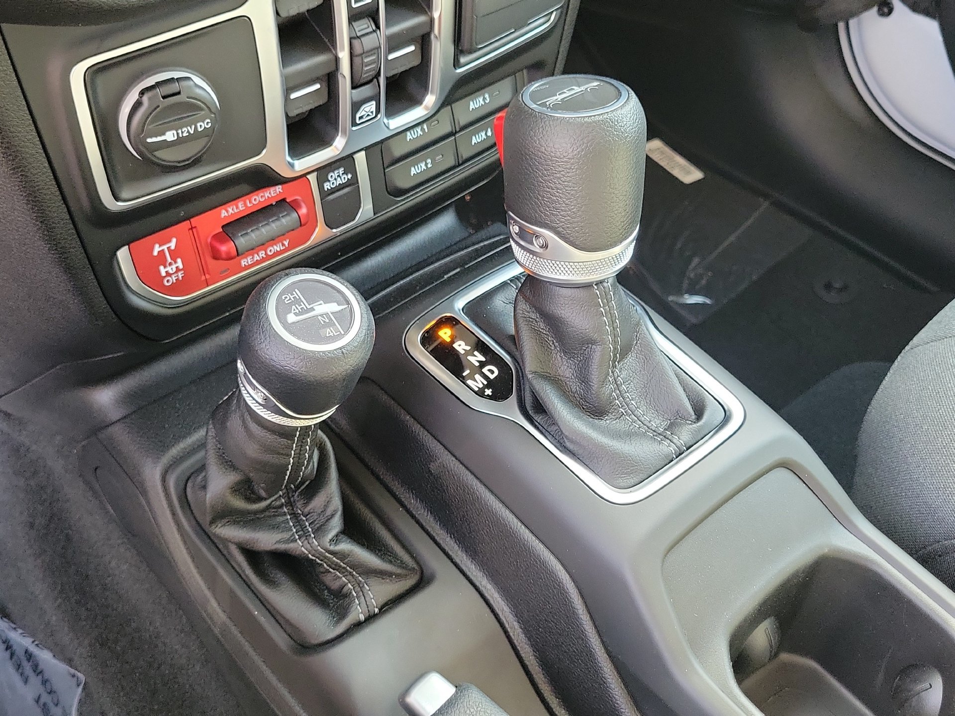 New 2026 Jeep Gladiator Sport AWD/4WD image 12