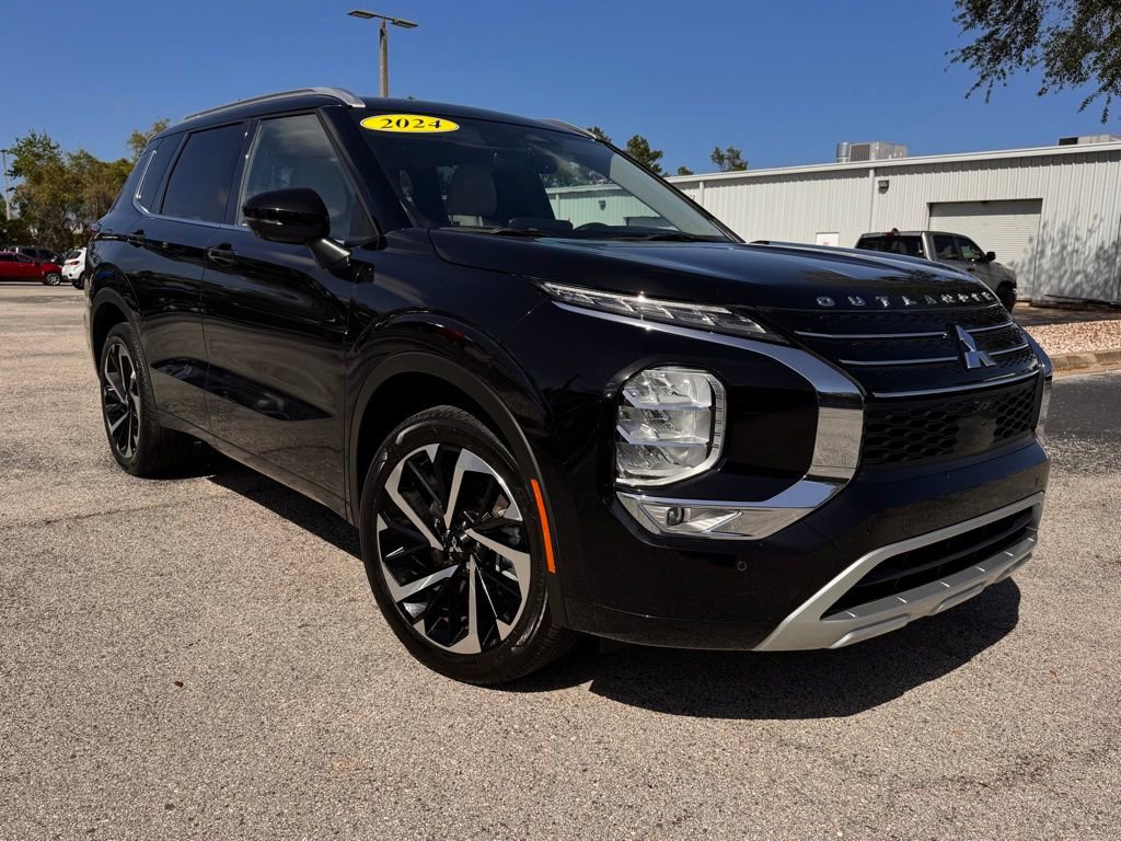 Used 2024 Mitsubishi Outlander SEL image 11